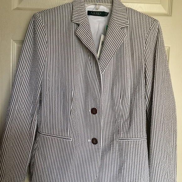 Ladies Designer Blazer - Picture 1 of 5